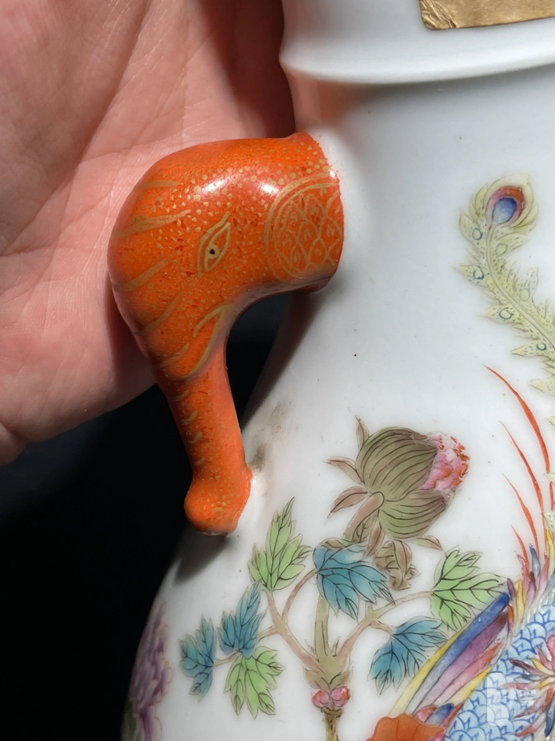 70年代 粉彩凤凰牡丹纹双耳蒜头瓶 - 图10